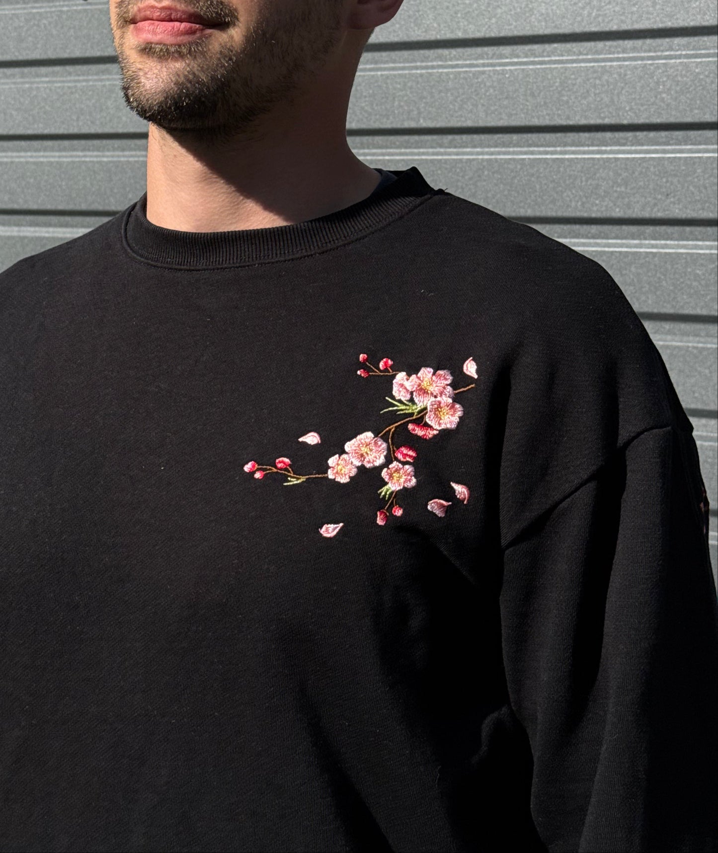 Embroidery - Sweatshirt "Sakura"
