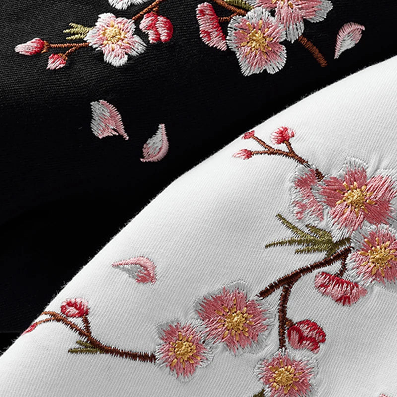 Embroidery - T-shirt "Sakura"