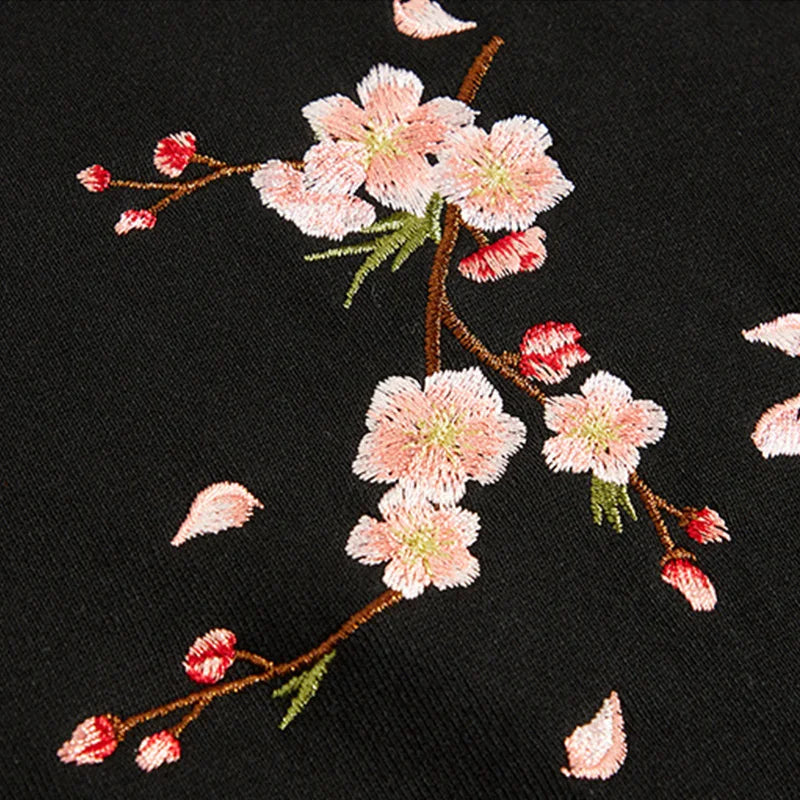 Embroidery - Sweatshirt "Sakura"
